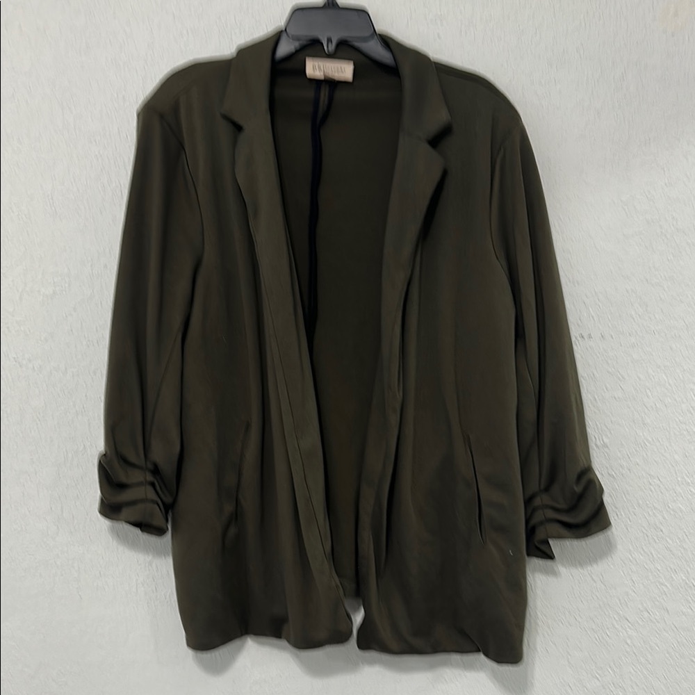 ⭐️ 3/$12 philosophy Olive Green open blazer